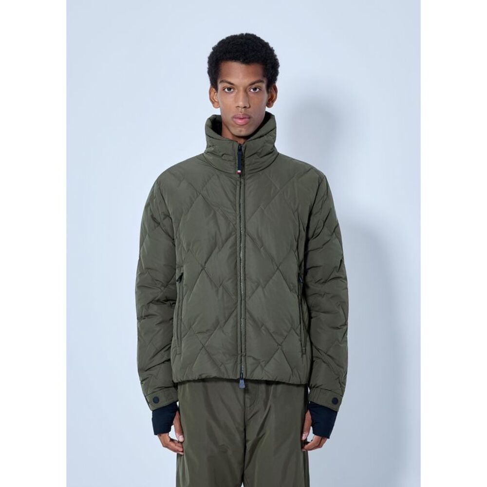 Moncler Grenoble Men Bramans Diamond Quilted Short Down Jacket